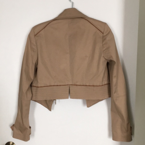 White House Black Market cropped jacket - Picture 2 of 9